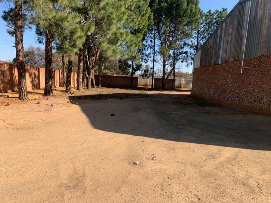 To Let commercial Property for Rent in Spitskop SH Free State